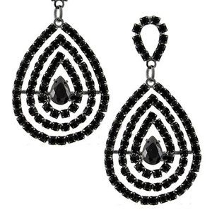 Graduating Teardrop Earring Set